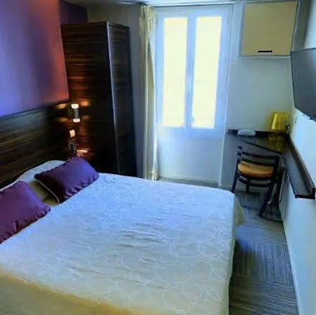 Le Mistral מלון 3*